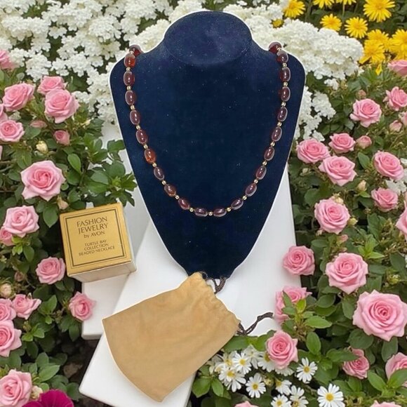 Vintage AVON Turtle Bay Collection Beaded Tortoise Look Necklace In Original Box - Picture 2 of 8